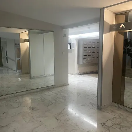T2 Carnot 43m2 Apartman *